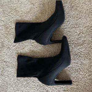 Black sheek heel booties